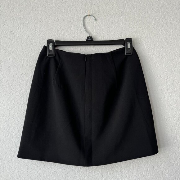 Black basic mini skirt🖤 - Picture 6 of 8